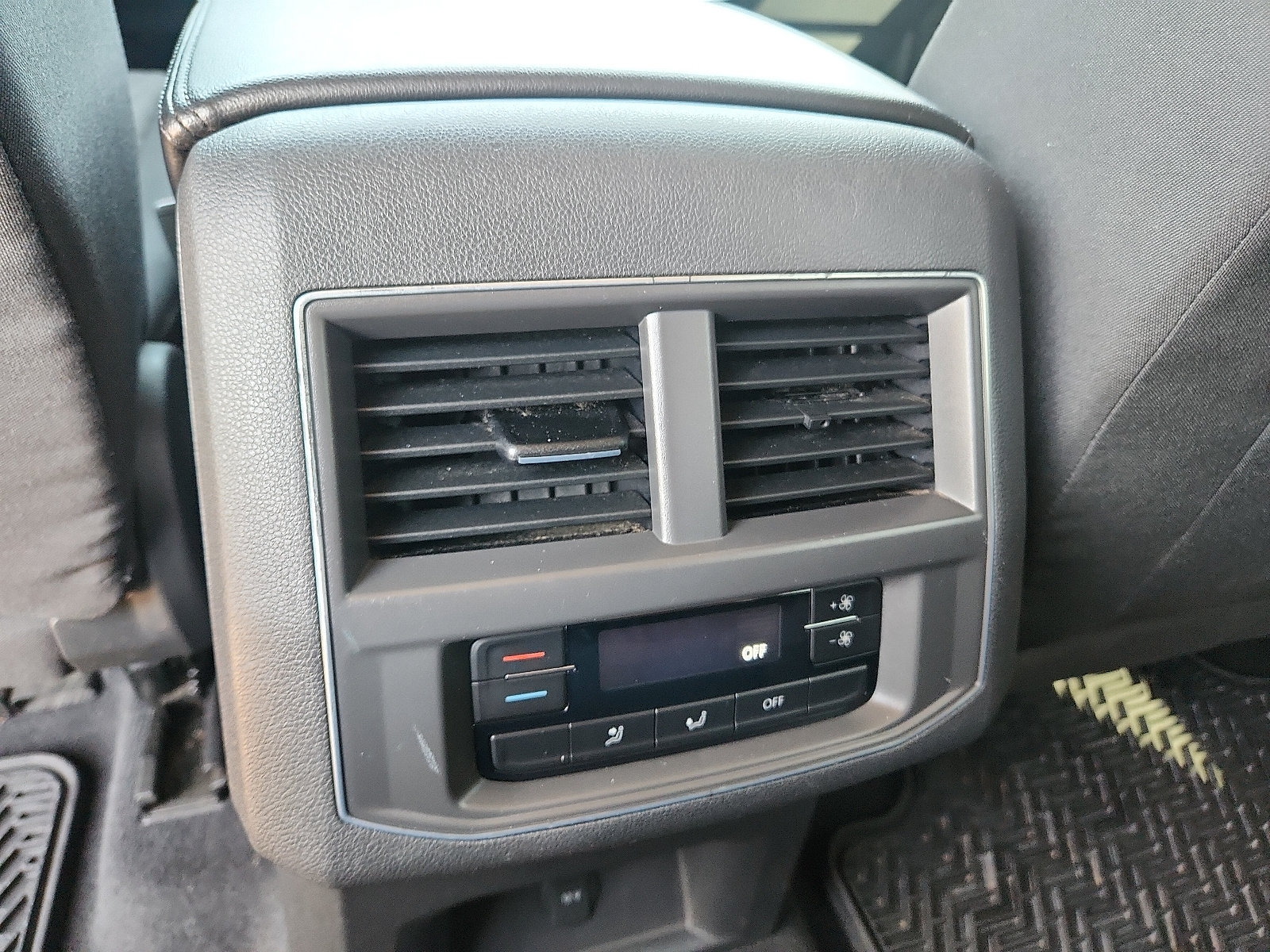Used 2018 Volkswagen Atlas S FWD image 10