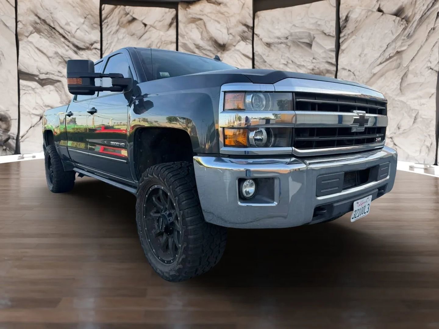 Used 2018 Chevrolet Silverado 3500 LT w/ LT Convenience Package AWD/4WD image 2