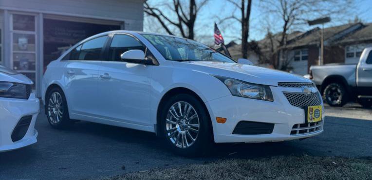 Used 2014 Chevrolet Cruze Eco image 10