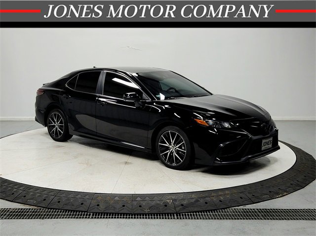 Used 2022 Toyota Camry SE