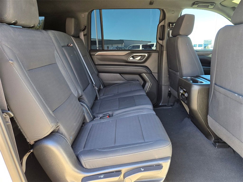 Used 2023 Chevrolet Suburban LS image 24