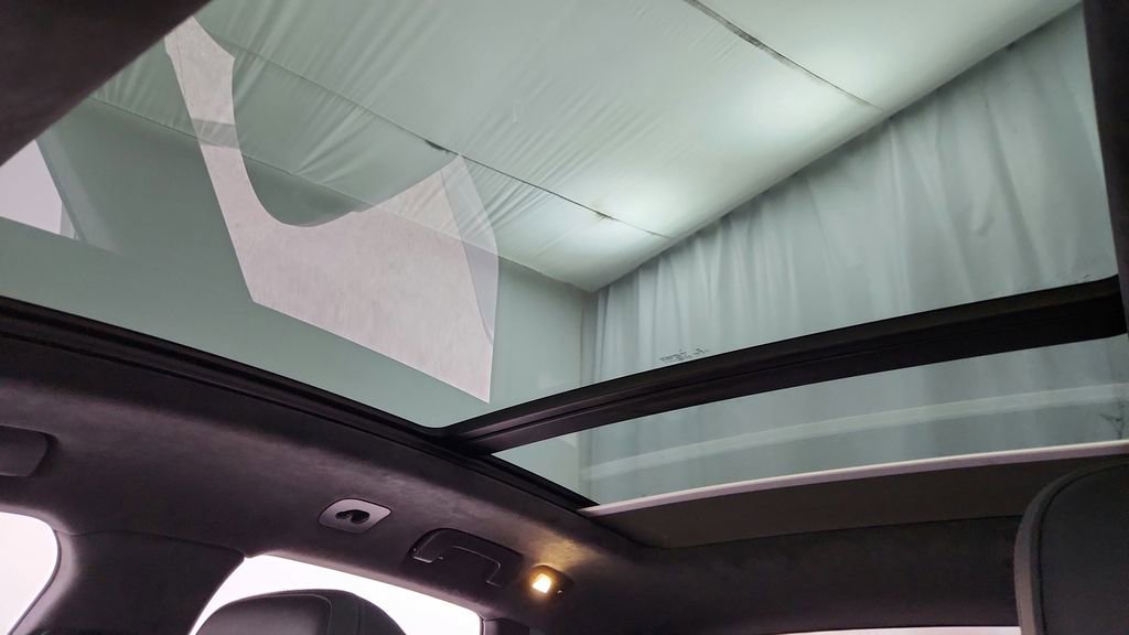 Used 2020 Porsche Macan Turbo image 18