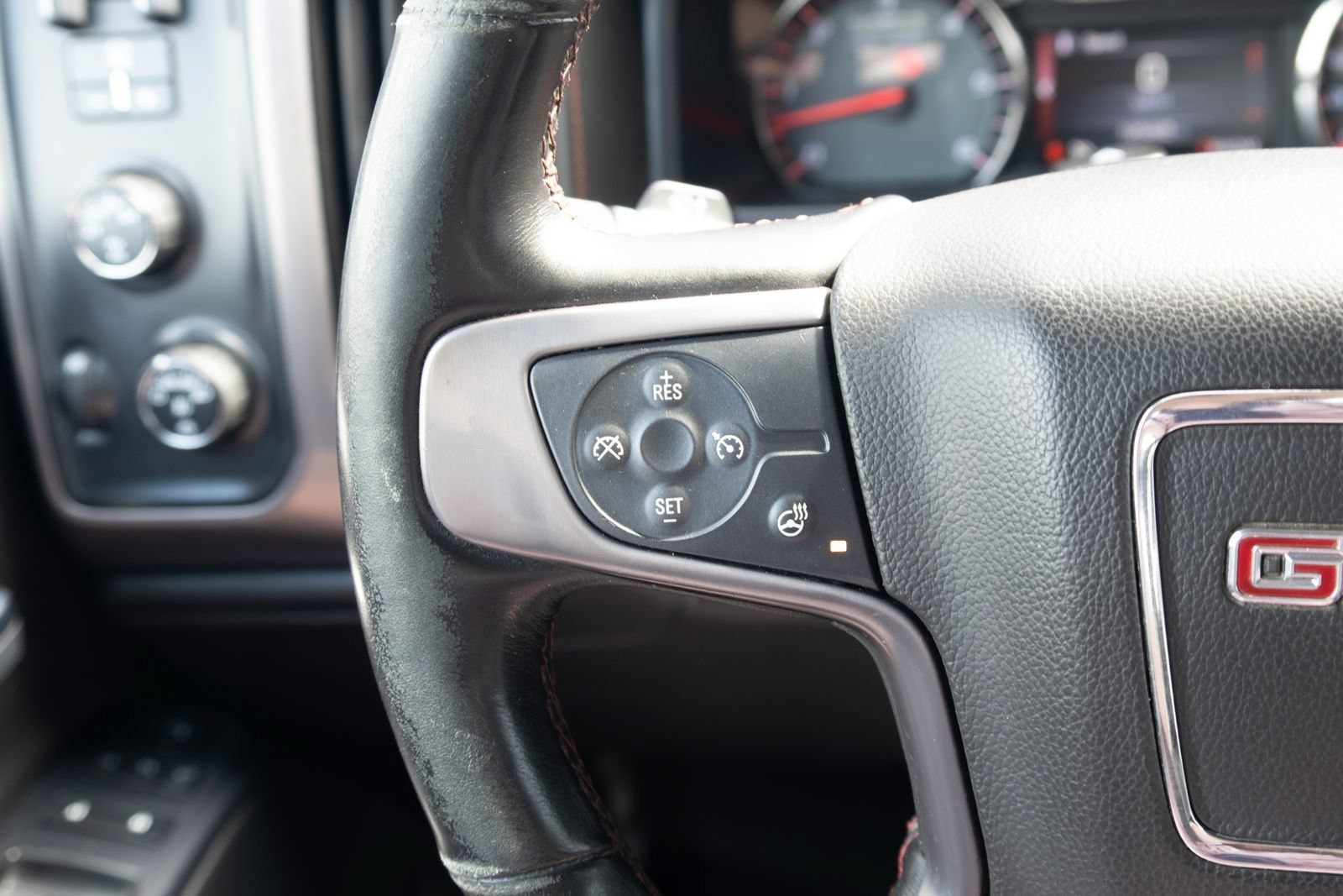 Used 2014 GMC Sierra 1500 SLT AWD/4WD image 6