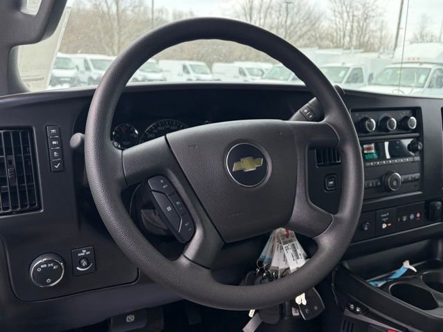 New 2025 Chevrolet Express 3500 w/ Power Convenience Package image 30