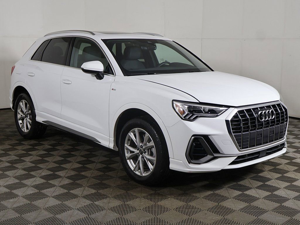 Used 2025 Audi Q3 2.0T Premium image 55