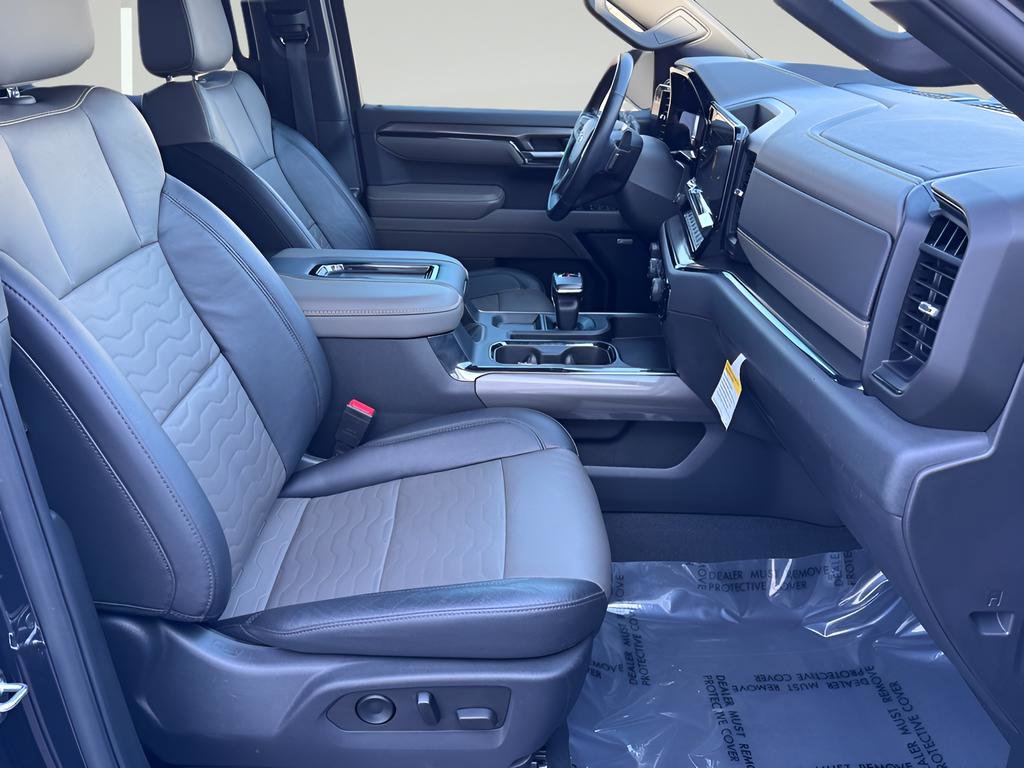 Used 2022 Chevrolet Silverado 1500 ZR2 w/ Technology Package image 27