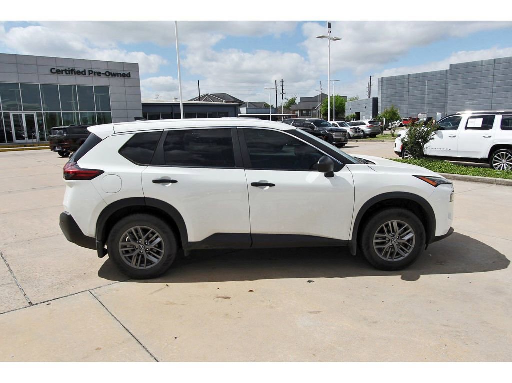Used 2023 Nissan Rogue S image 7