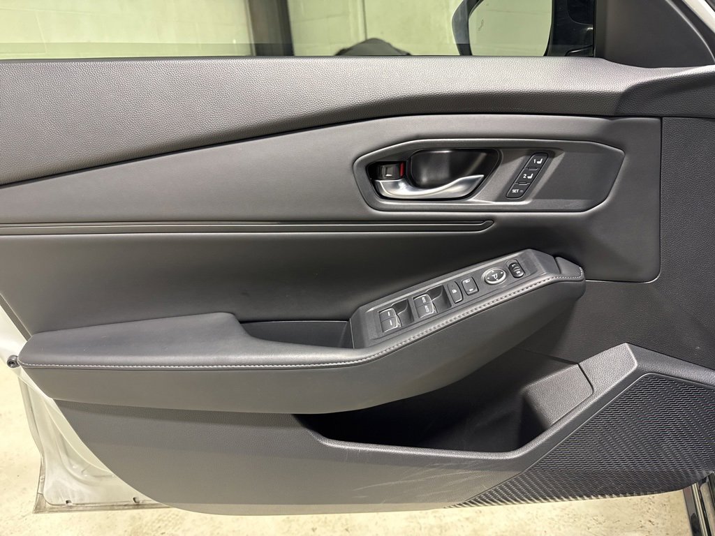 Used 2023 Honda Accord Sport image 12