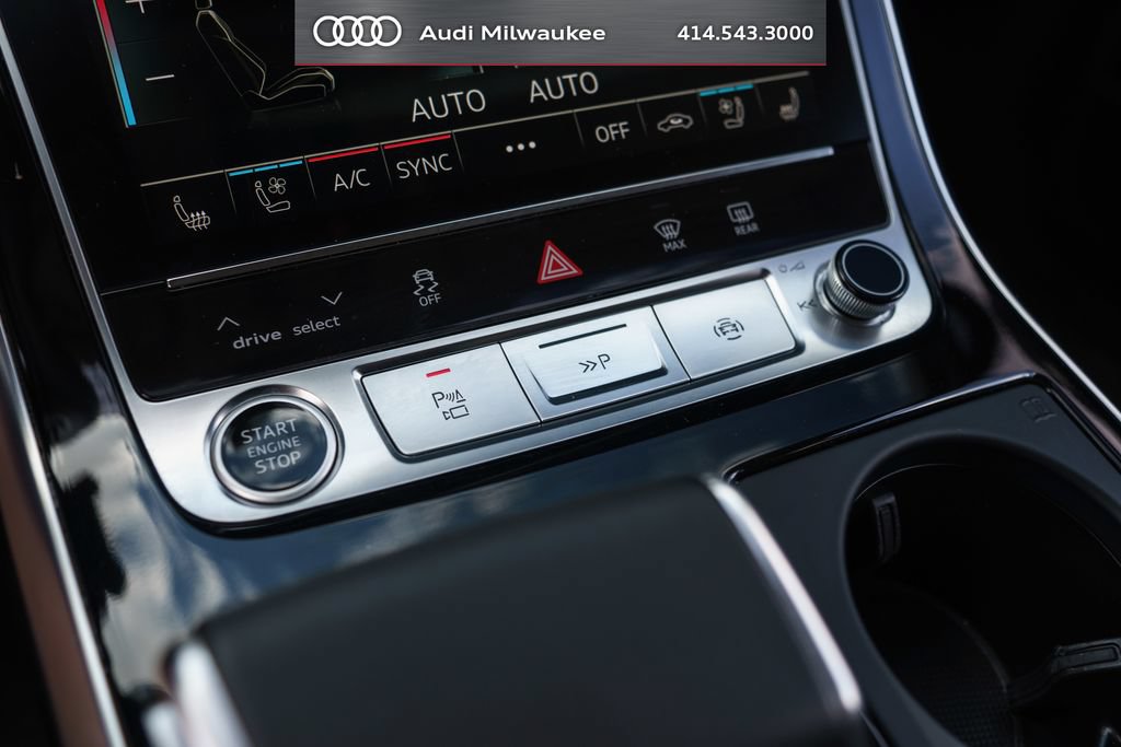 Used 2023 Audi Q7 3.0T Prestige w/ Prestige Package AWD/4WD image 27