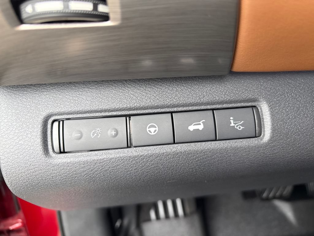 Used 2023 Nissan Pathfinder Platinum w/ Lighting Package (N93) AWD/4WD image 19