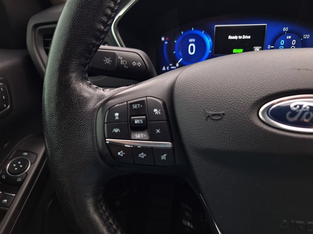 Used 2020 Ford Escape Titanium AWD/4WD image 16