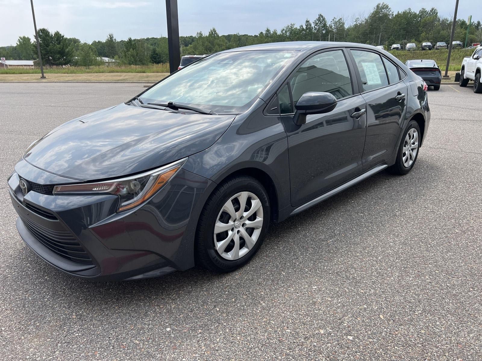Used 2024 Toyota Corolla LE FWD image 25