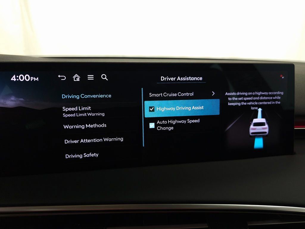 Used 2026 Genesis GV70 2.5T image 17