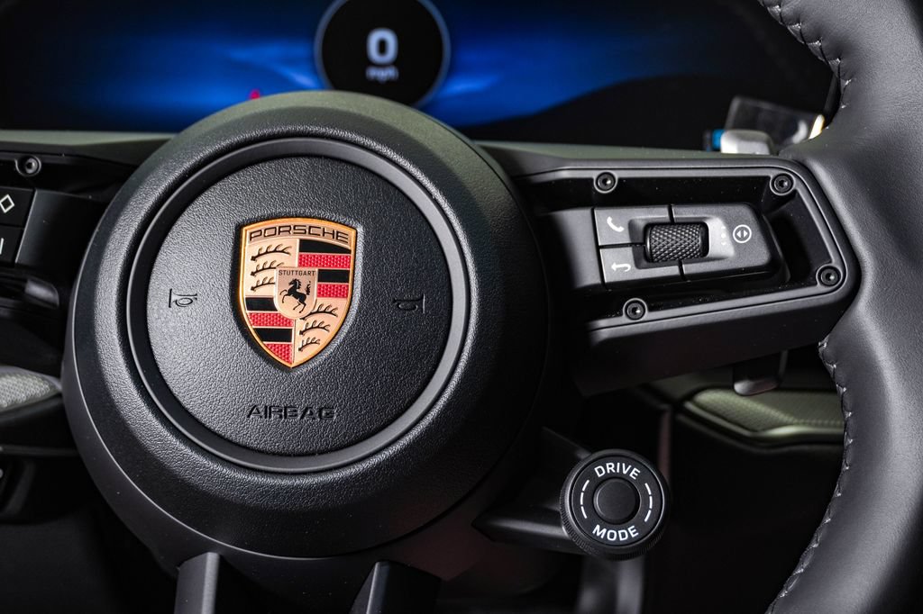 New 2026 Porsche Cayenne Coupe AWD/4WD image 19