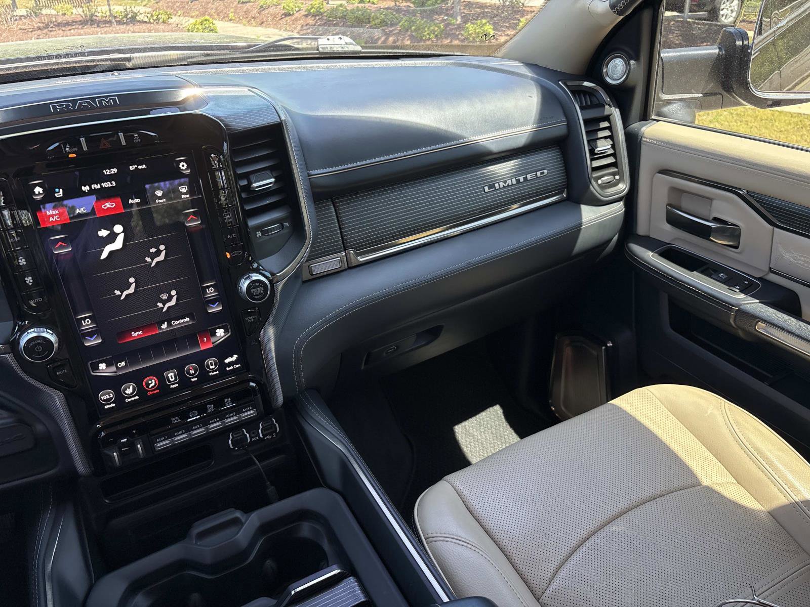 Used 2020 RAM 2500 Limited image 30