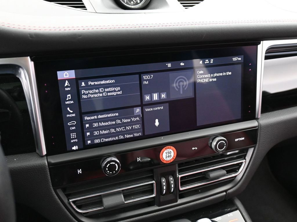 Certified 2023 Porsche Macan Turbo image 21