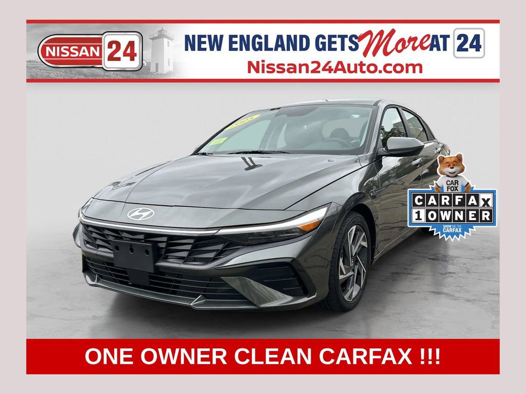 Used 2025 Hyundai Elantra SEL FWD image 1