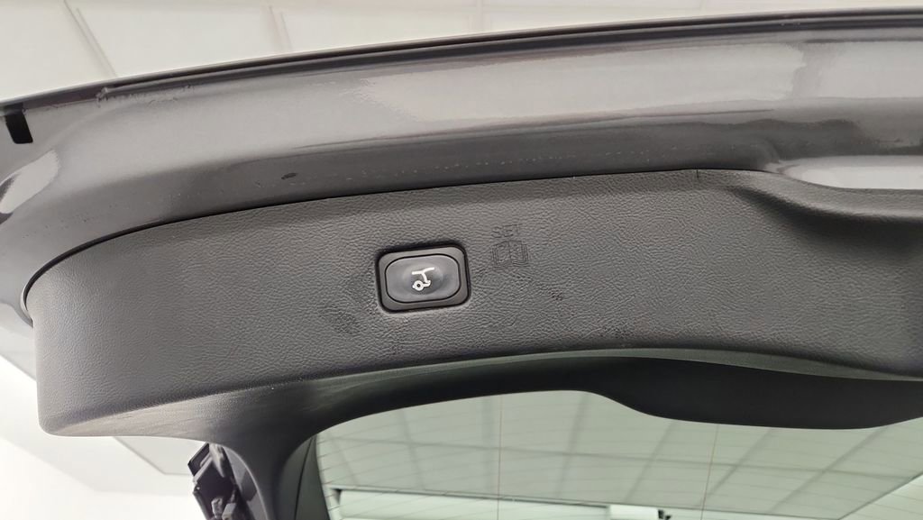 Used 2022 Ford Edge SEL w/ Convenience Package image 24