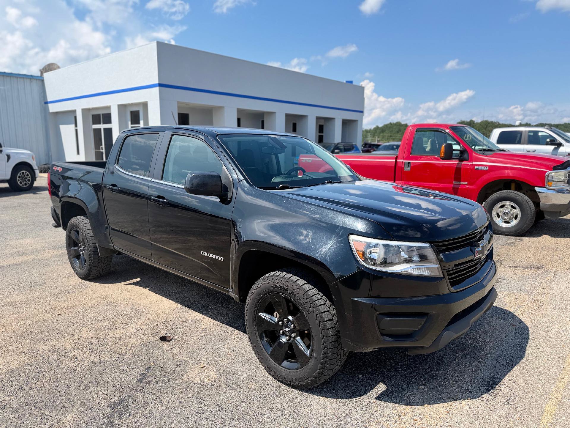 Used 2016 Chevrolet Colorado LT w/ Midnight Edition AWD/4WD image 1
