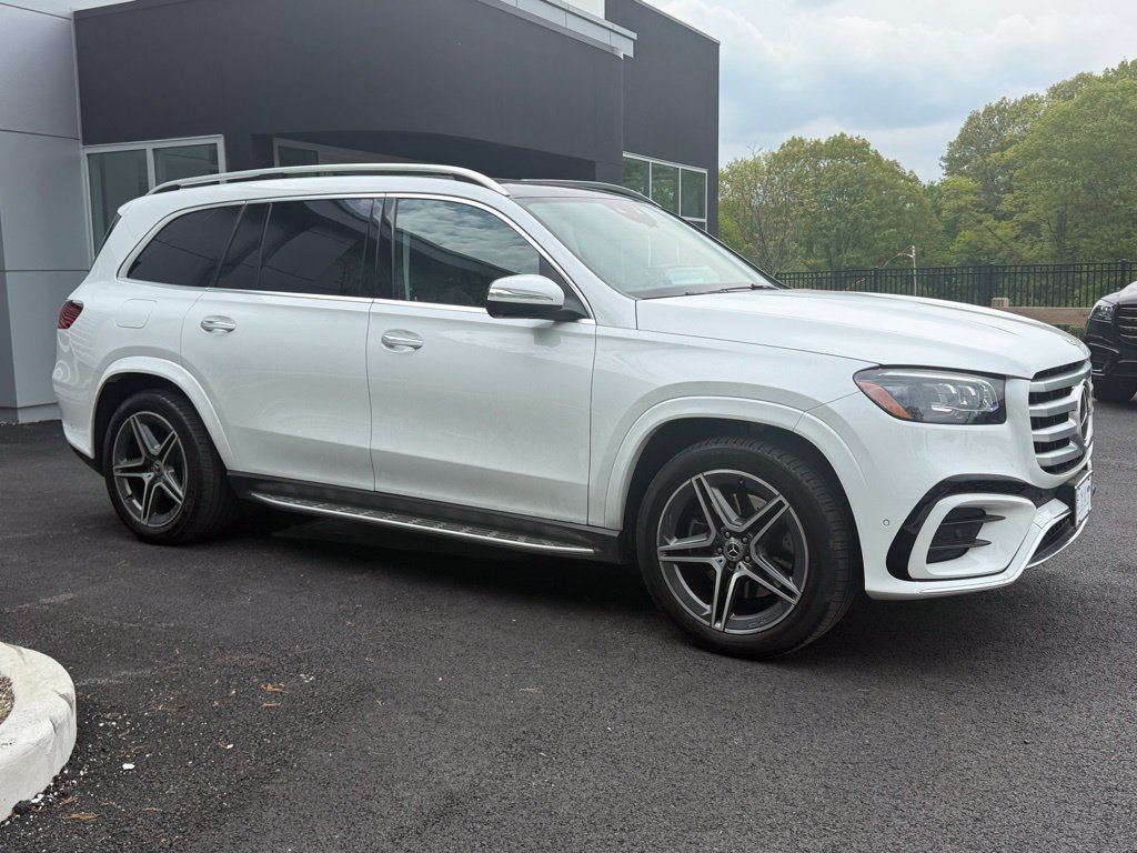 Used 2026 Mercedes-Benz GLS 450 4MATIC image 11