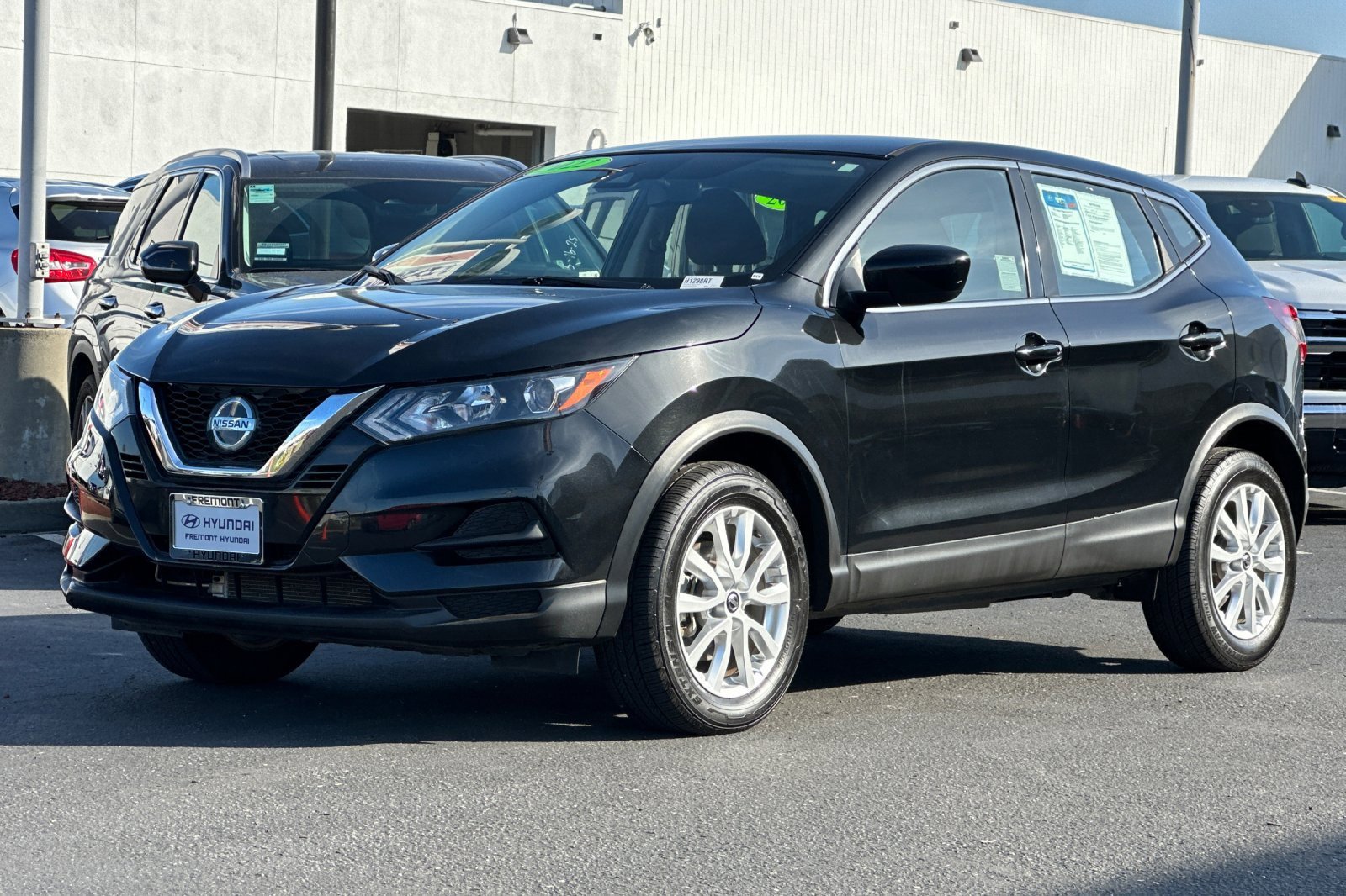 Used 2022 Nissan Rogue Sport S image 7