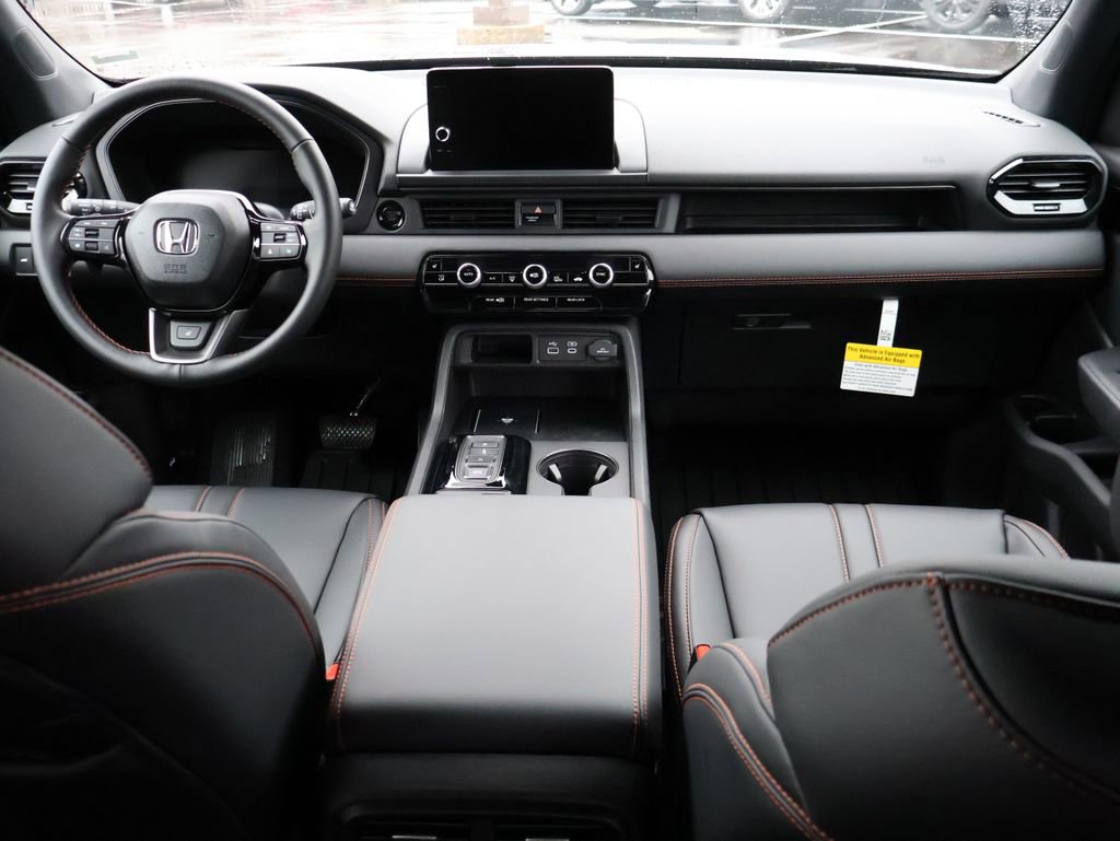 Certified 2025 Honda Pilot TrailSport image 14