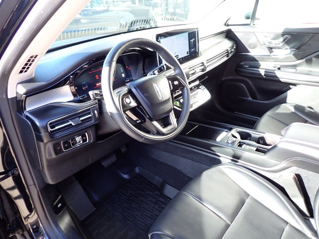 Certified 2023 Lincoln Corsair AWD w/ Equipment Group 101A image 20