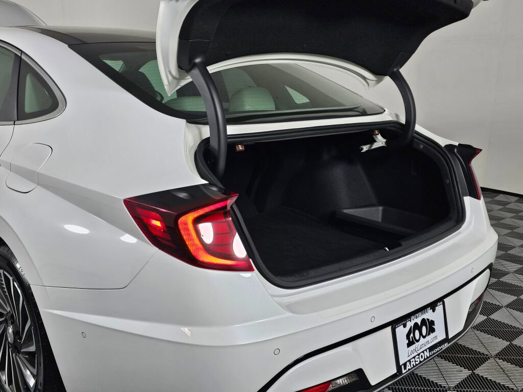 Used 2023 Hyundai Sonata Limited w/ Cargo Package image 14