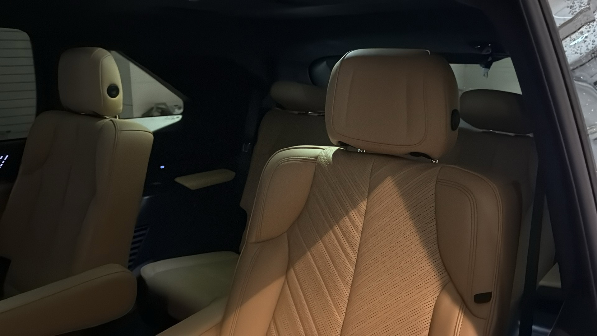 Certified 2026 Cadillac Escalade IQ Sport 2 w/ LPO, ONYX Package image 27