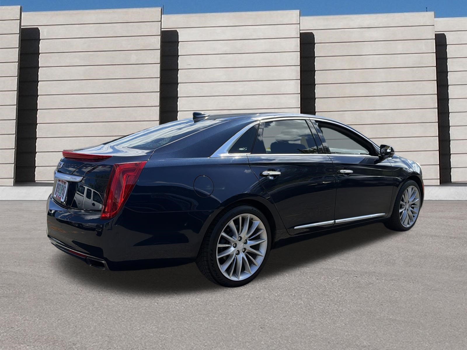 Used 2016 Cadillac XTS Platinum FWD image 5