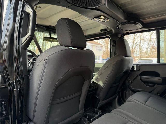 Used 2023 Jeep Wrangler Sport image 23