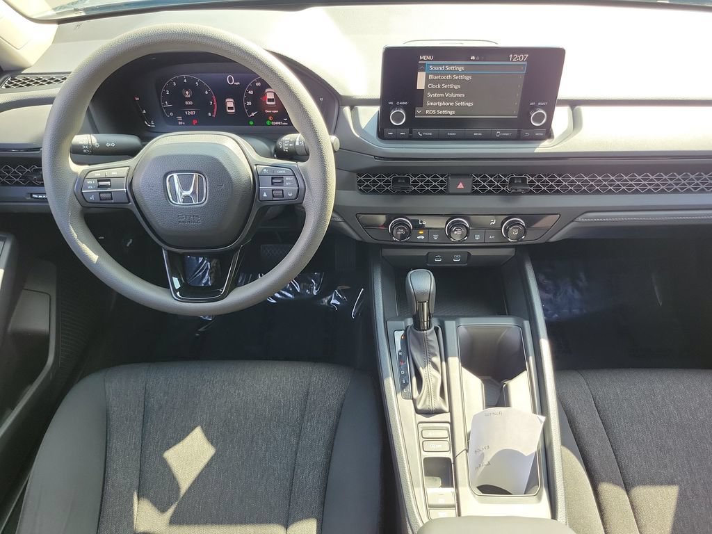 Certified 2025 Honda Accord LX image 10