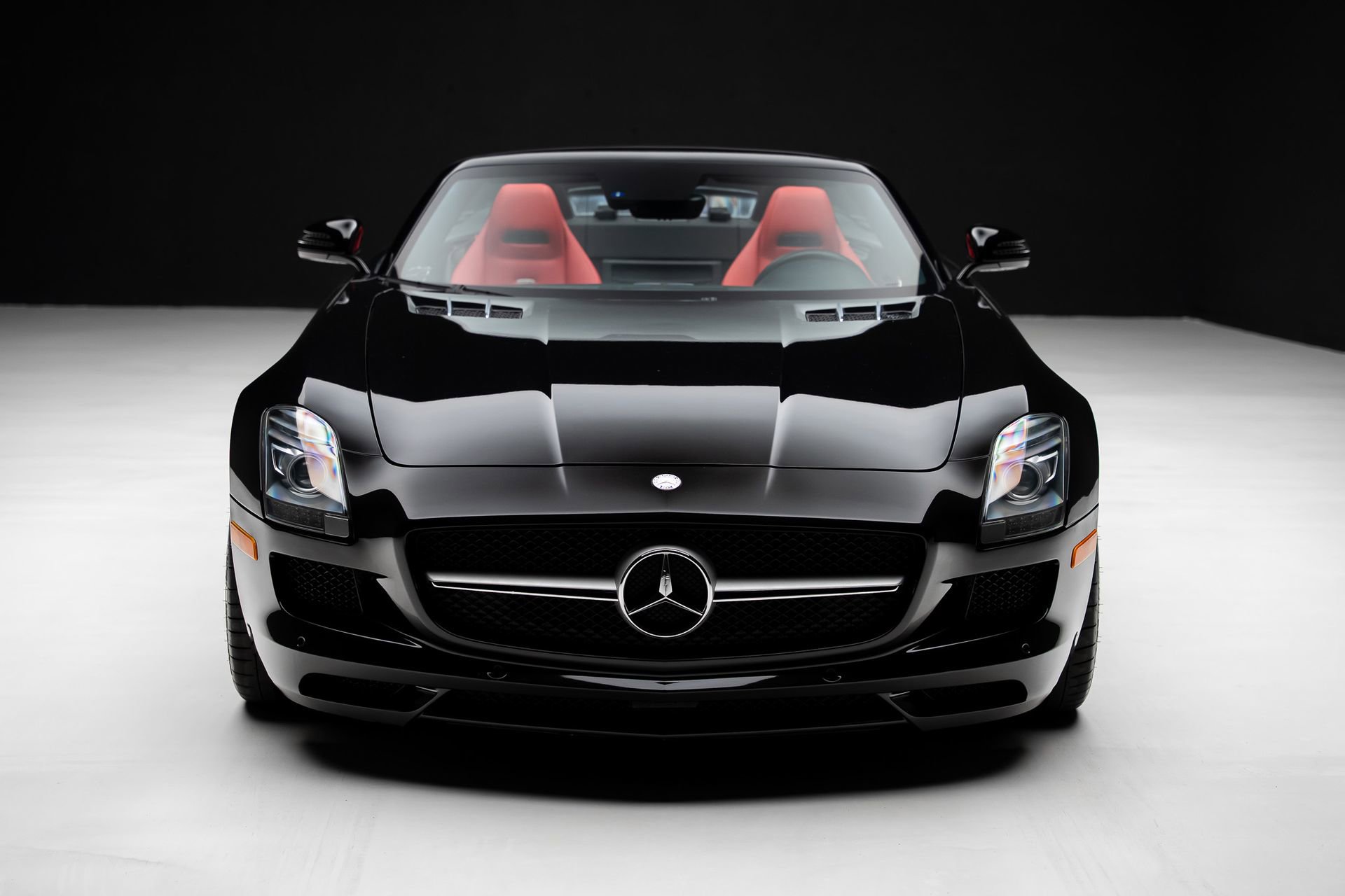 Used 2012 Mercedes-Benz SLS AMG Roadster image 9