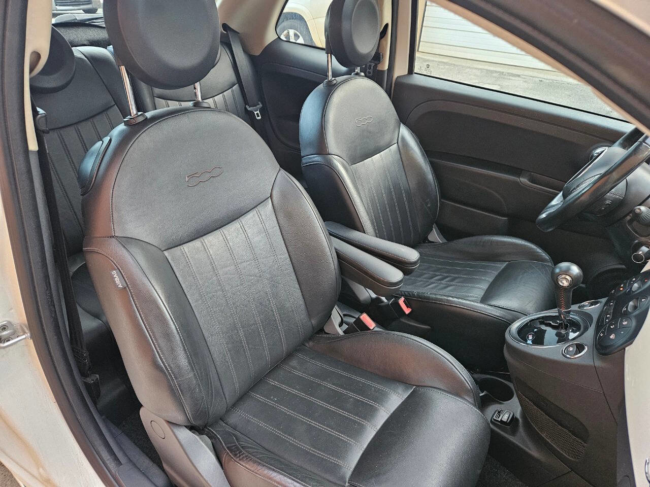 Used 2018 FIAT 500 Lounge image 14
