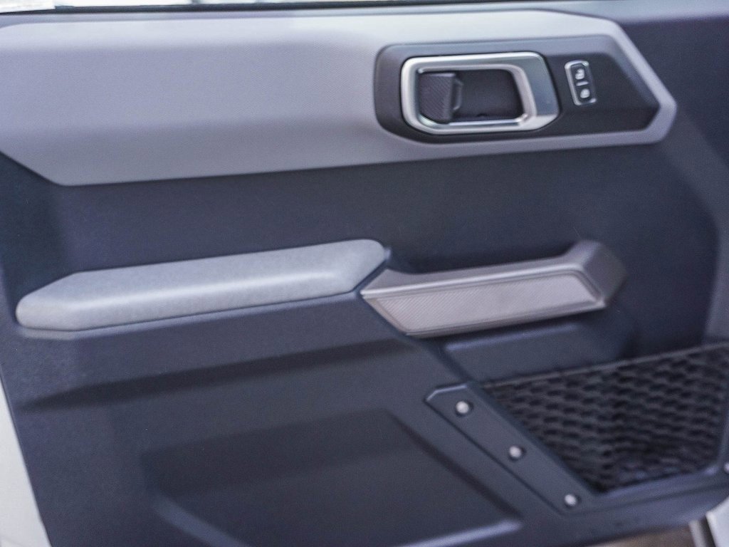 Used 2022 Ford Bronco Black Diamond image 19