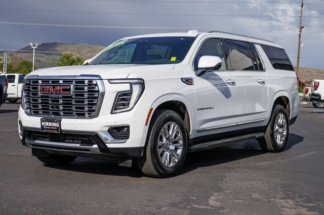 Used 2025 GMC Yukon XL Denali AWD/4WD image 37