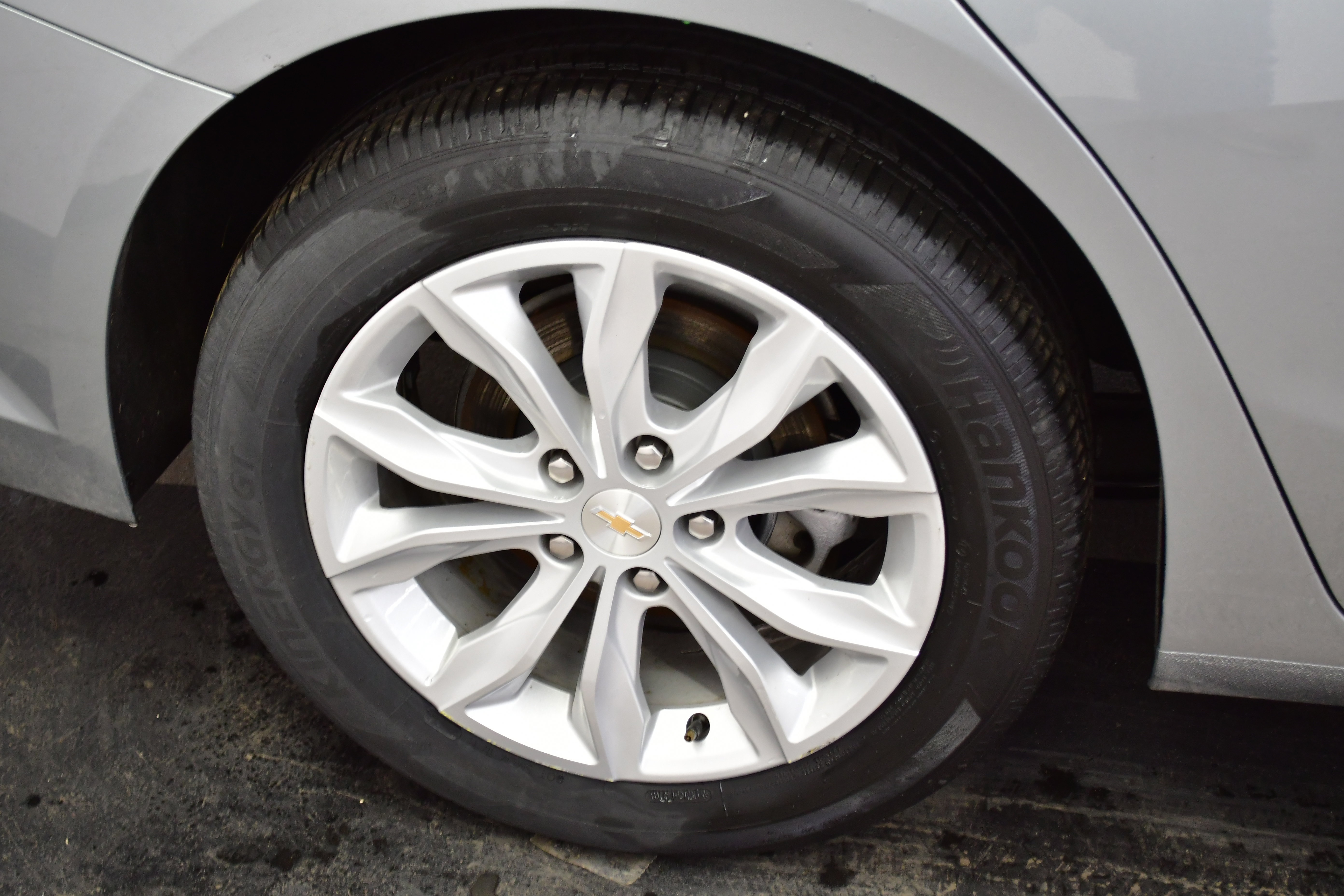 Used 2024 Chevrolet Malibu LT image 37