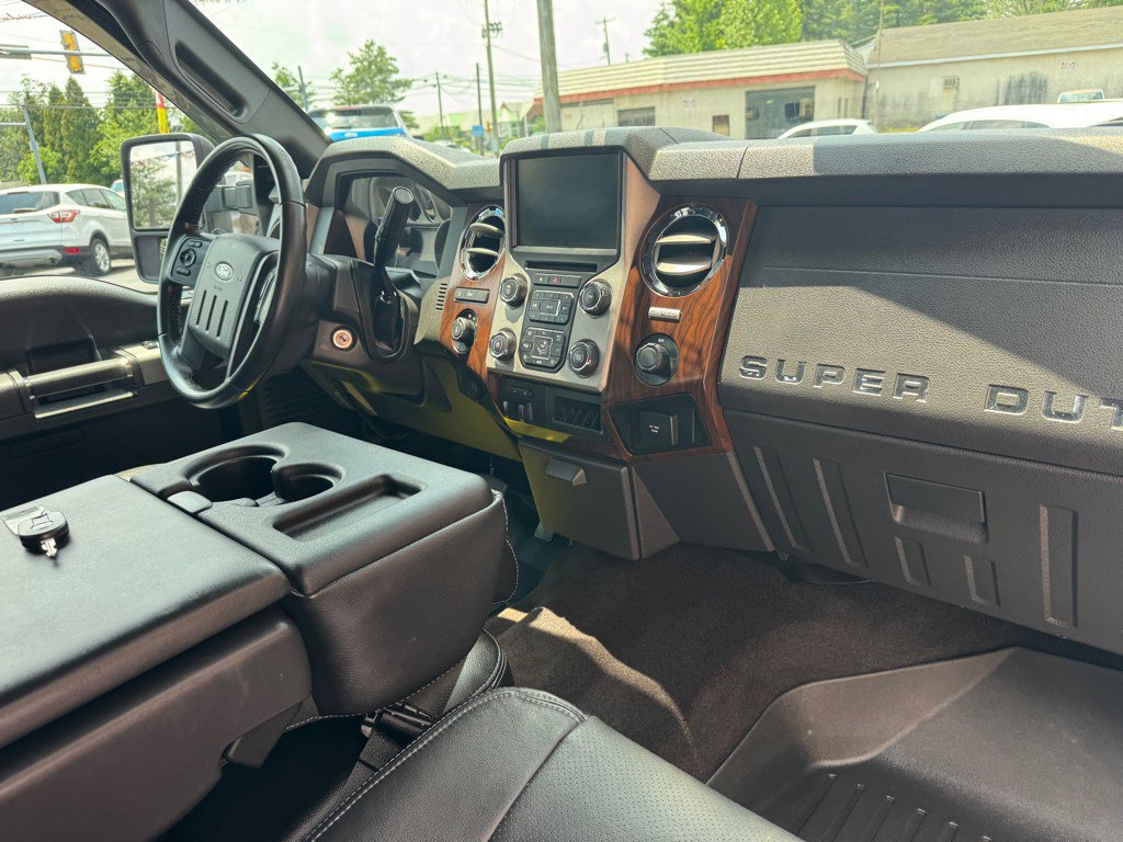 Used 2015 Ford F250 Lariat w/ FX4 Off-Road Package image 7