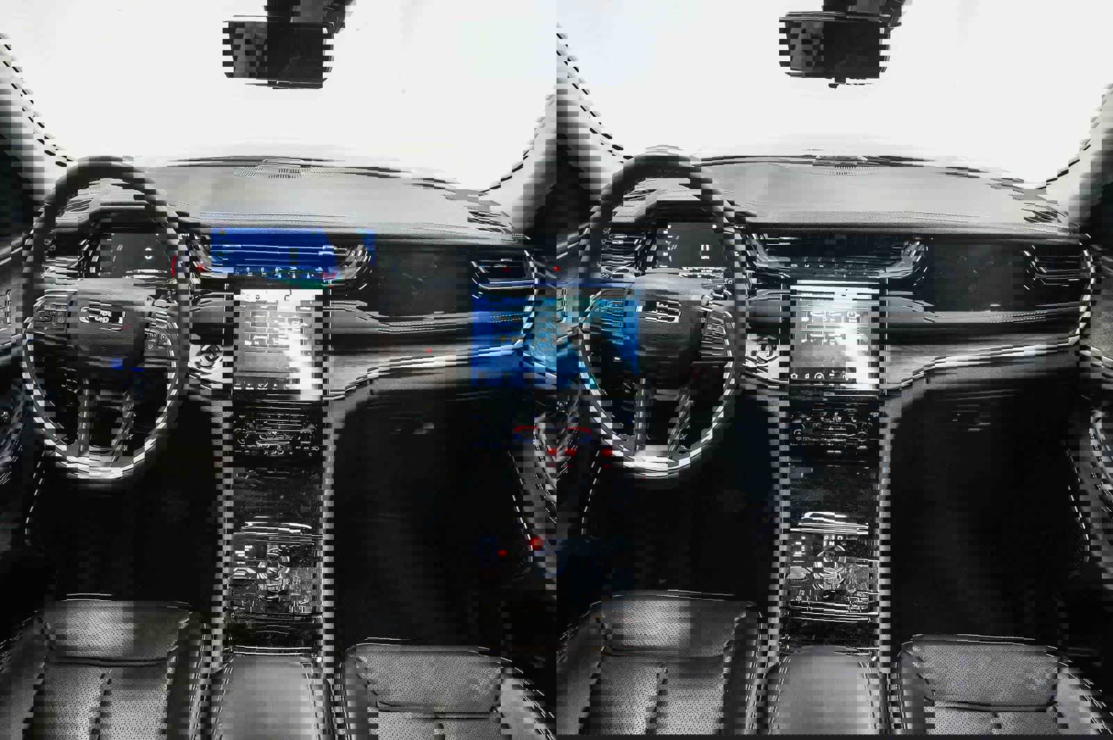 Used 2023 Jeep Grand Cherokee 4WD 4xe w/ Luxury Tech Group II image 12