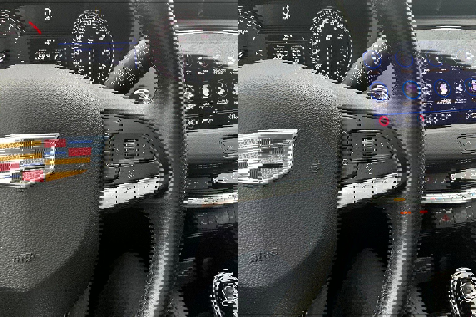 Used 2021 Cadillac XT4 Premium Luxury image 23