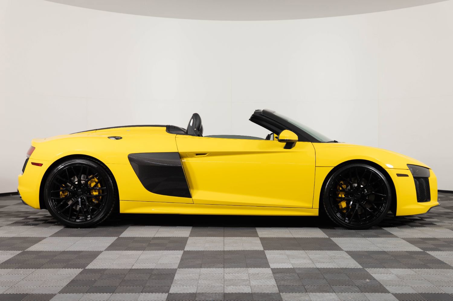 Used 2017 Audi R8 V10 AWD/4WD image 22