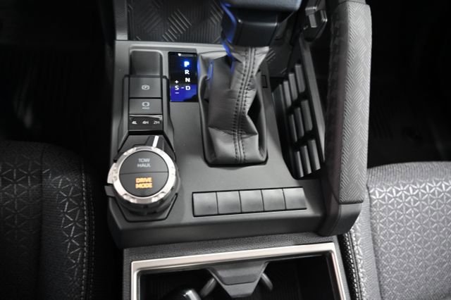 New 2026 Toyota 4Runner SR5 AWD/4WD image 18
