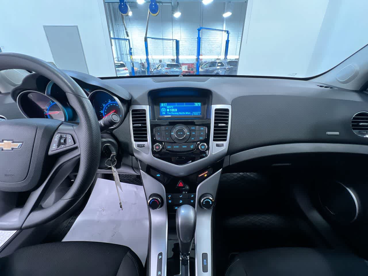 Used 2016 Chevrolet Cruze LT w/ Sun And Sound Package FWD image 23