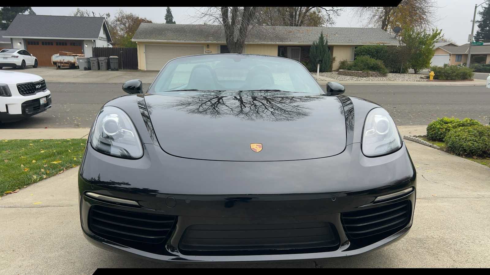 Used 2017 Porsche 718 Boxster image 1
