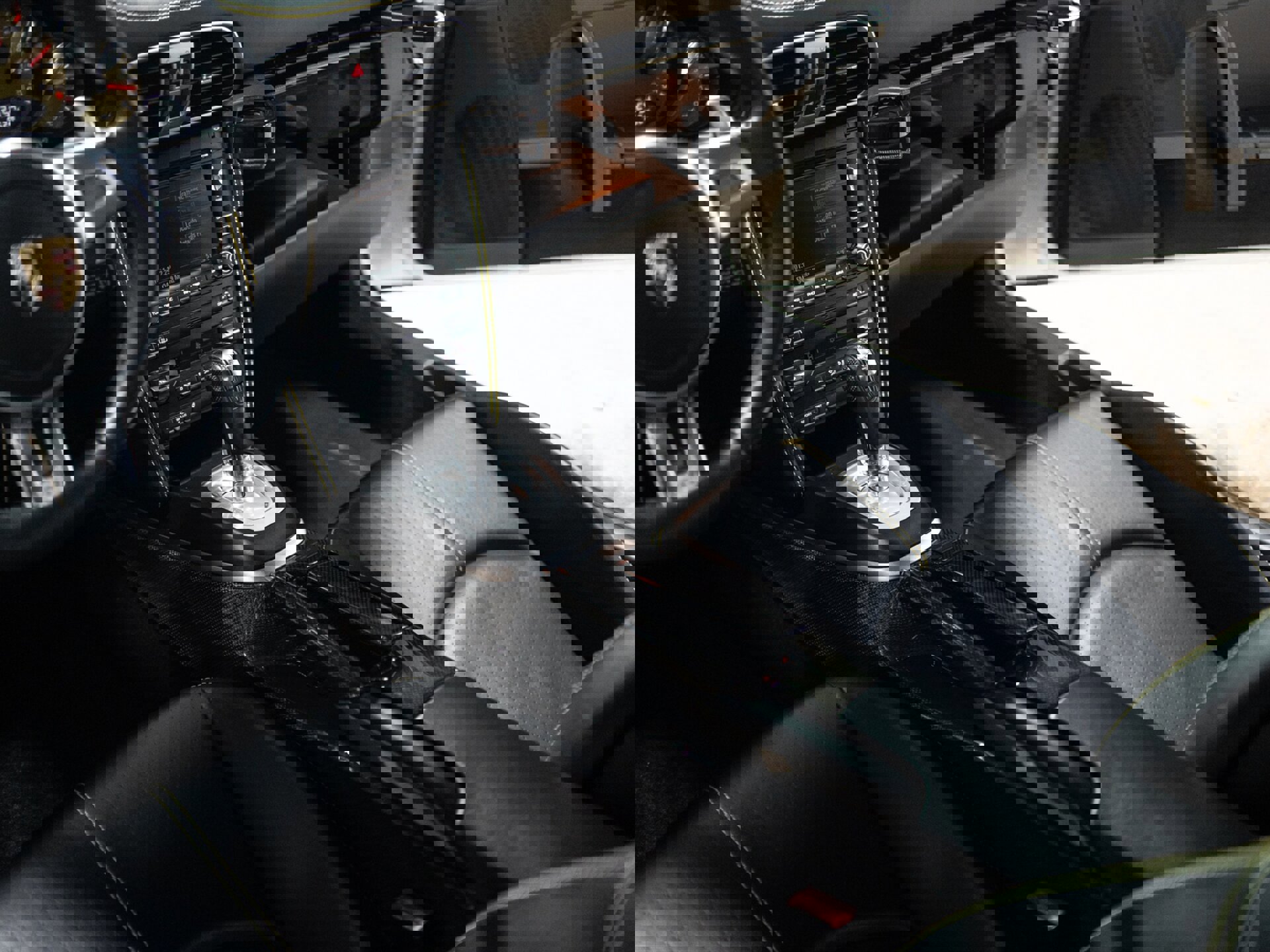 Used 2013 Porsche 911 Turbo S image 51