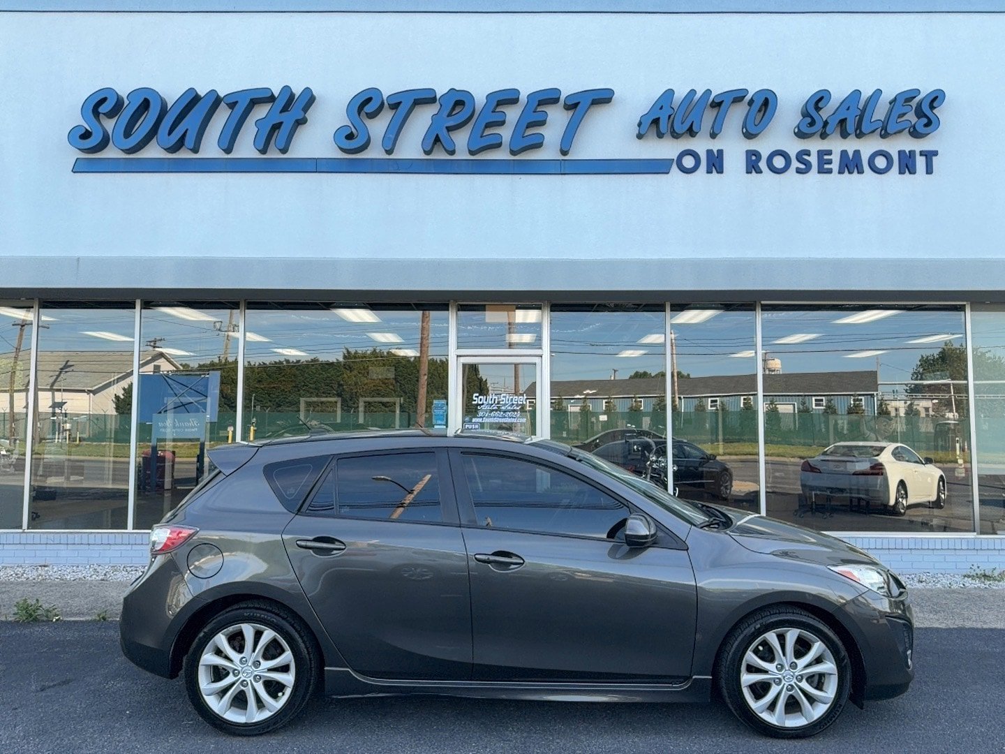 Used 2010 MAZDA MAZDA3 s Grand Touring FWD image 1