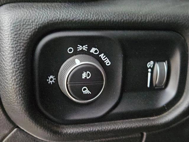 Used 2025 RAM 1500 Lone Star image 11