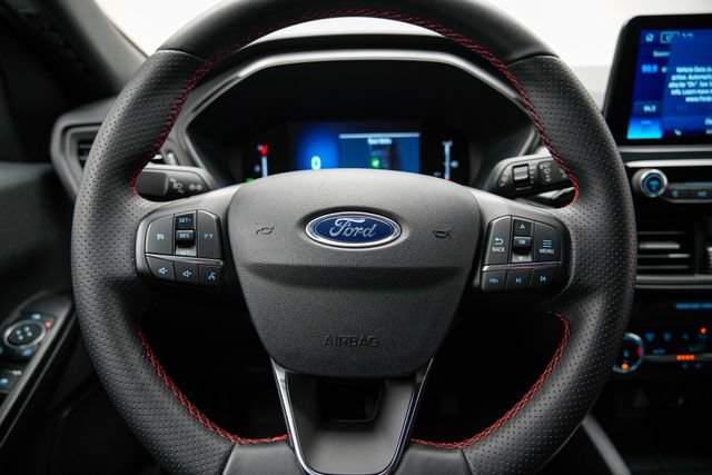 Used 2025 Ford Escape ST-Line FWD image 32