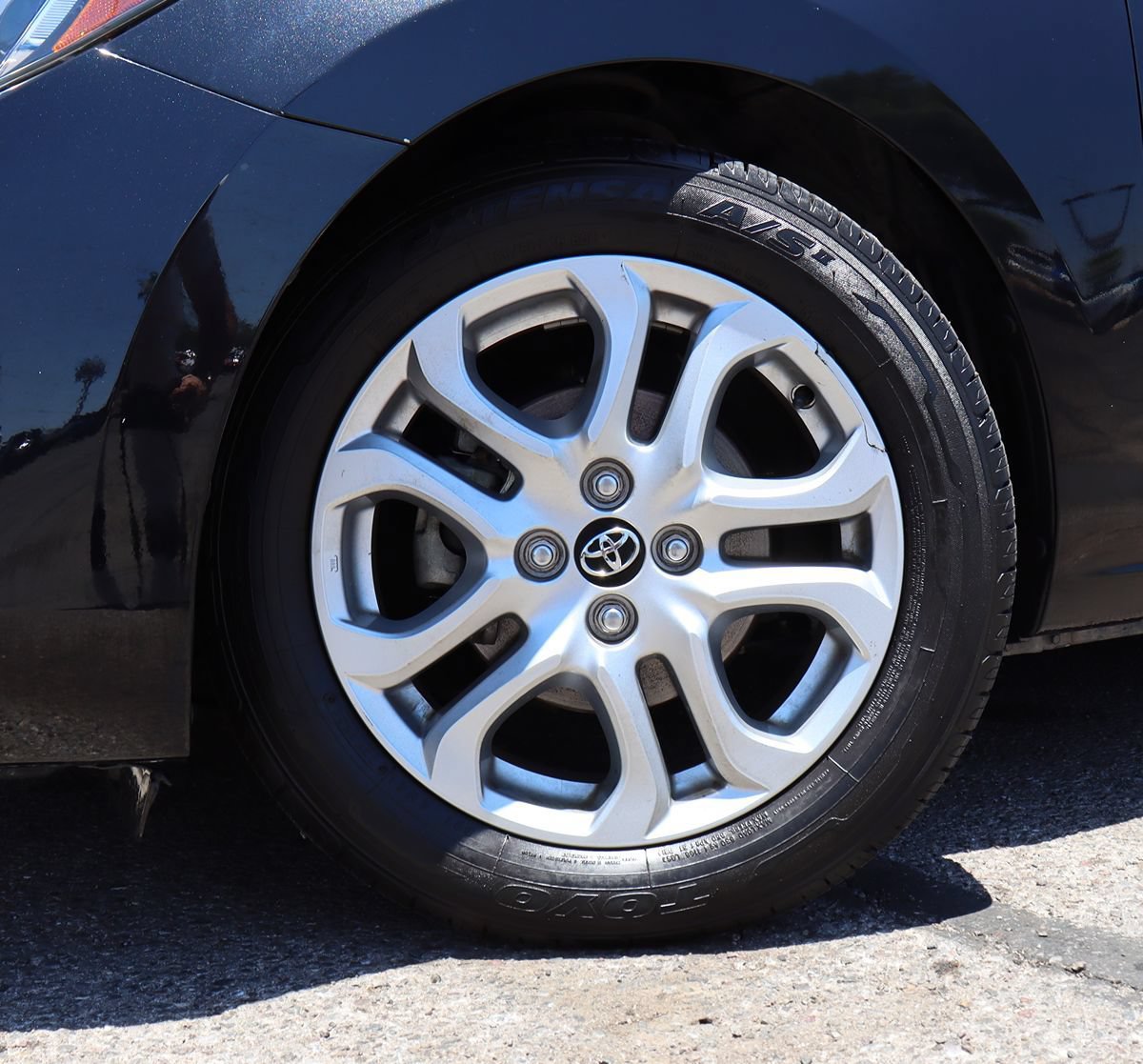 Used 2018 Toyota Yaris iA FWD image 5