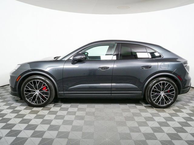 New 2026 Porsche Macan 4S Electric image 2